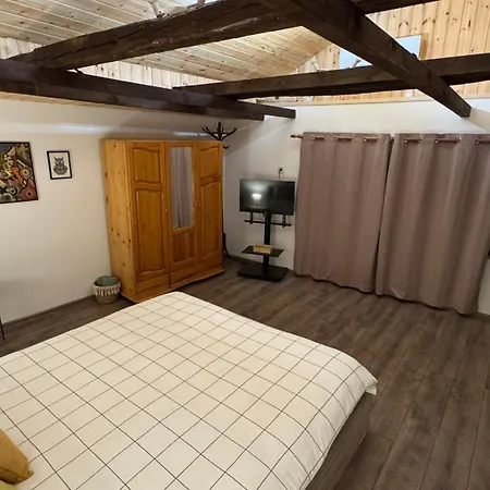 Casa Arte - Old Town Center, Veliko Tarnovo, Paid Parking, Subject To Availability *