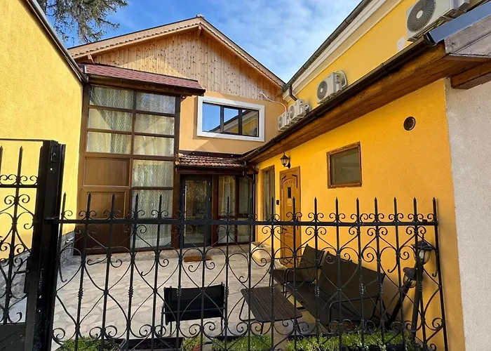 Casa Arte - Old Town Center, Veliko Tarnovo, Paid Parking, Subject To Availability