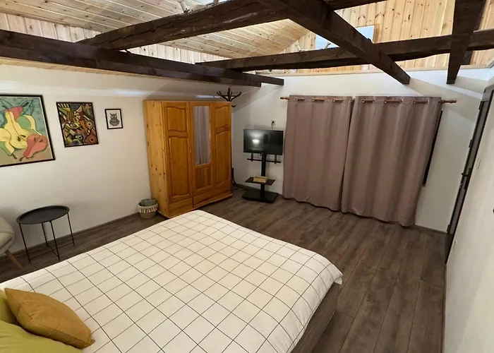 Casa Arte - Old Town Center, Veliko Tarnovo, Paid Parking, Subject To Availability *