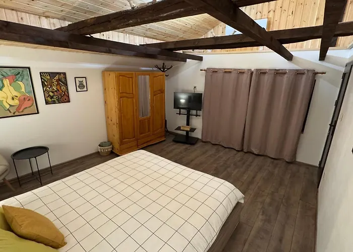 Apartment Casa Arte - Old Town Center, Veliko Tarnovo, Paid Parking, Subject To Availability