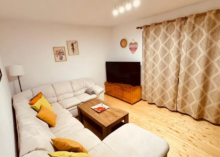 Casa Arte - Old Town Center, Veliko Tarnovo, Paid Parking, Subject To Availability