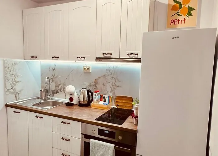 Casa Arte - Old Town Center, Veliko Tarnovo, Paid Parking, Subject To Availability